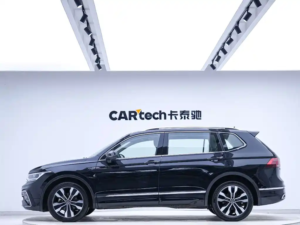Volkswagen Tiguan L 2024 — фото 2