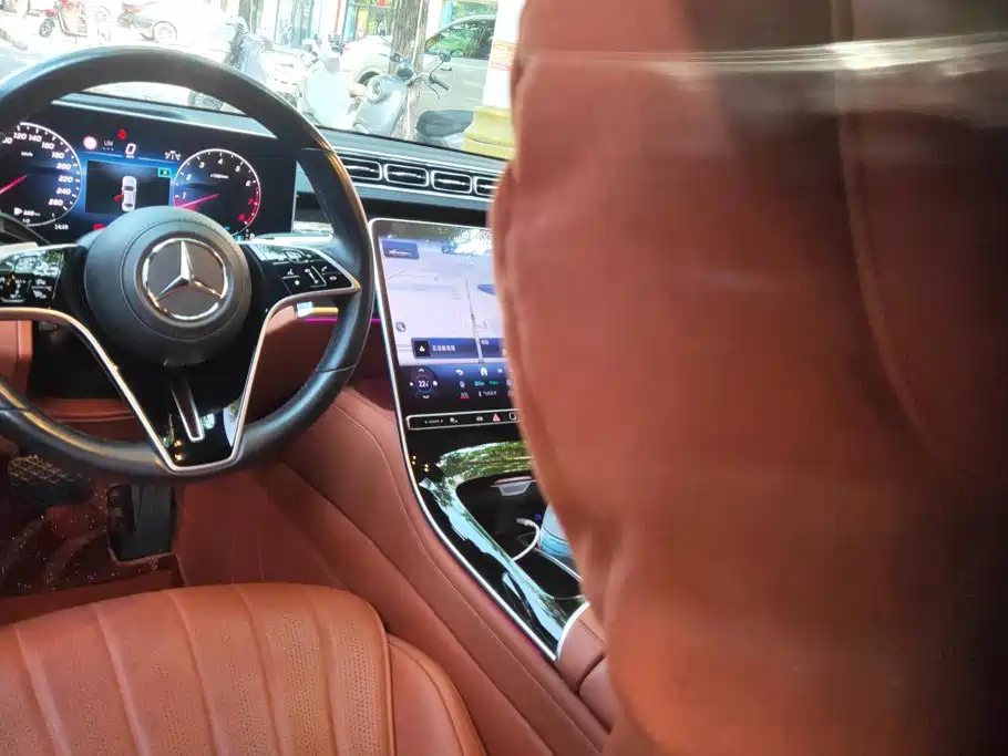 Mercedes-Benz S-Class 2025 — фото 12