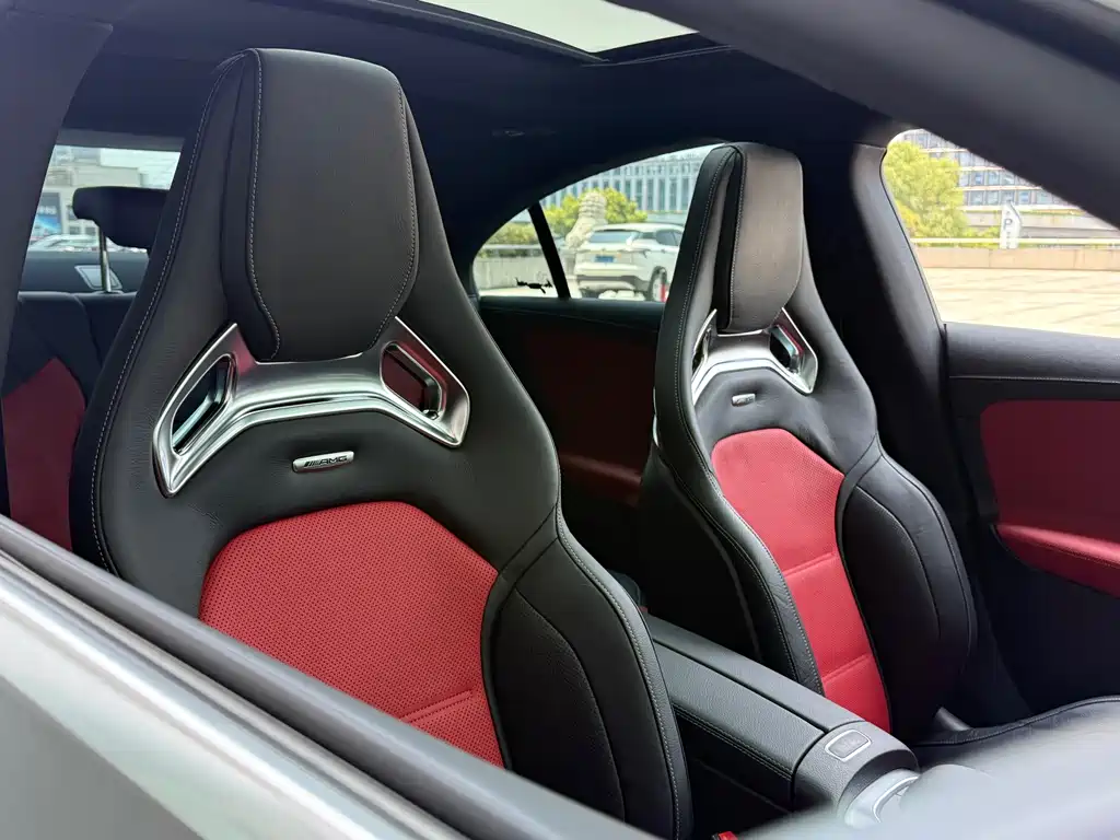 Mercedes-Benz CLA AMG 2023 — фото 17