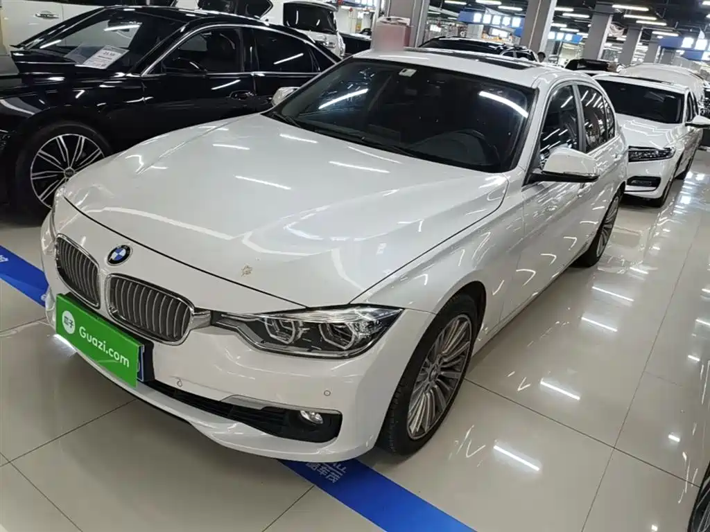BMW 3 Series 2017 — фото 1