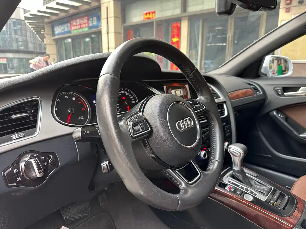 Audi A4L 2016 — фото 20