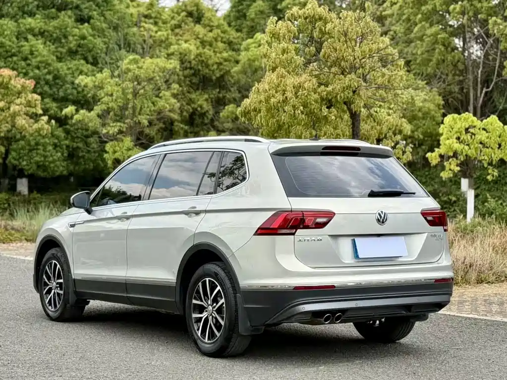 Volkswagen Tiguan L 2018 — фото 7