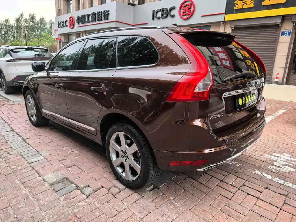 Volvo XC60 2015 — фото 6