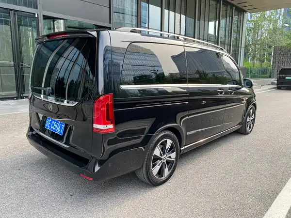 Mercedes-Benz V-Class 2023