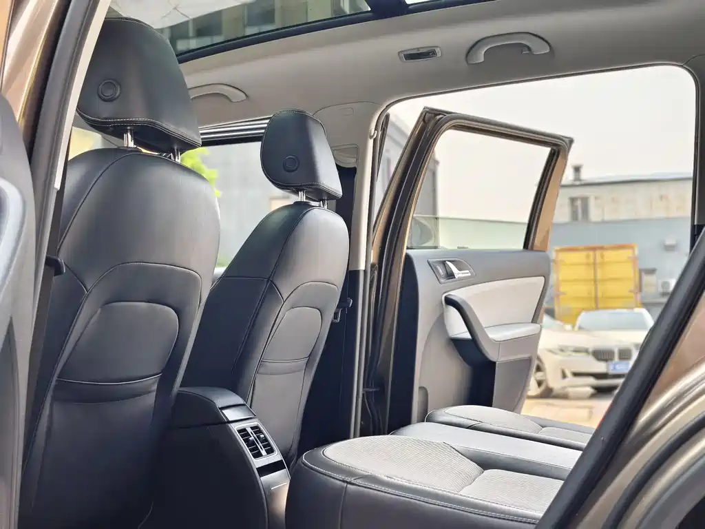 Skoda Yeti 2019 — фото 13