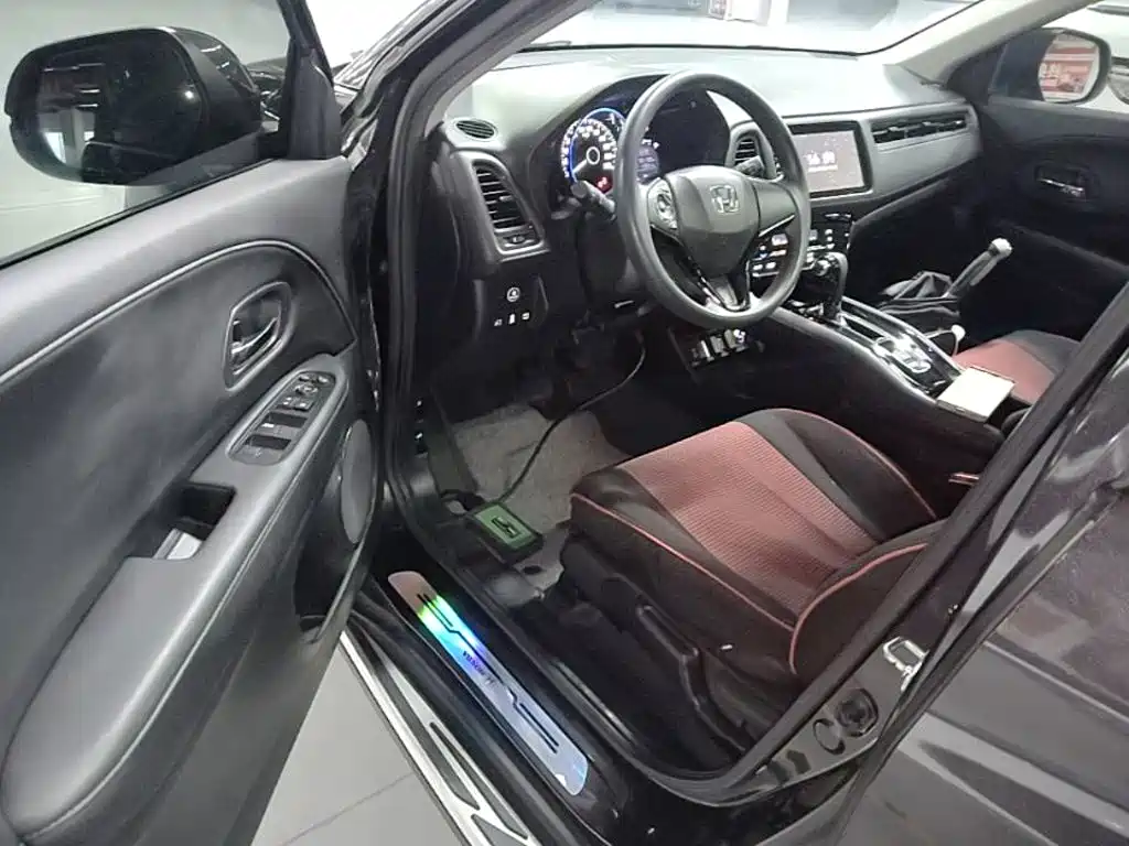 Honda Vezel 2021 — фото 16