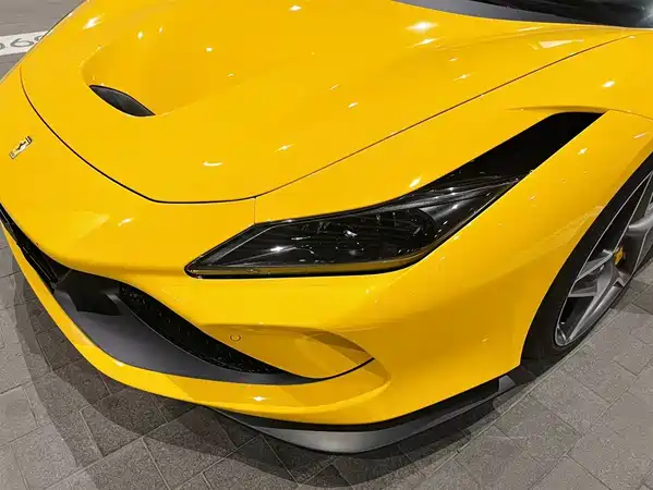 Ferrari F8 2023