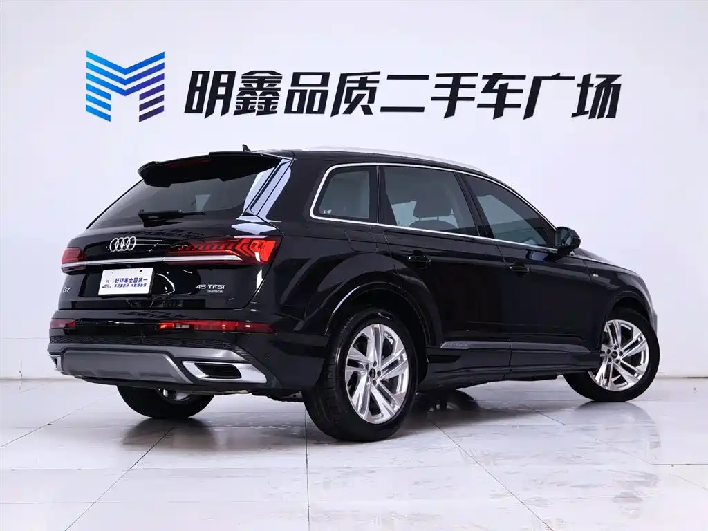 Audi Q7 2023 — фото 7