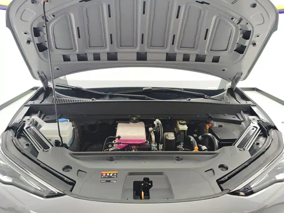 Geely Galaxy E5 2025 — фото 10