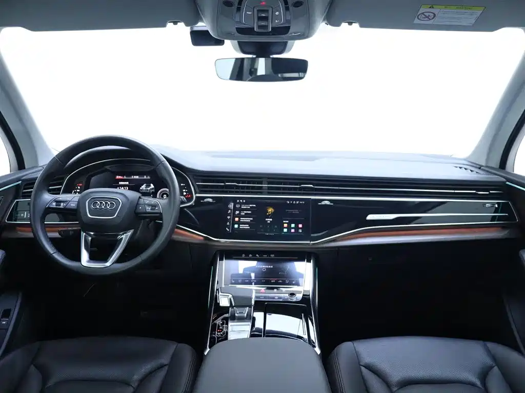 Audi Q7 2023 — фото 13