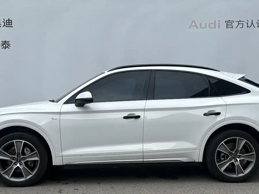 Audi Q5L Sportback 2022 — фото 2