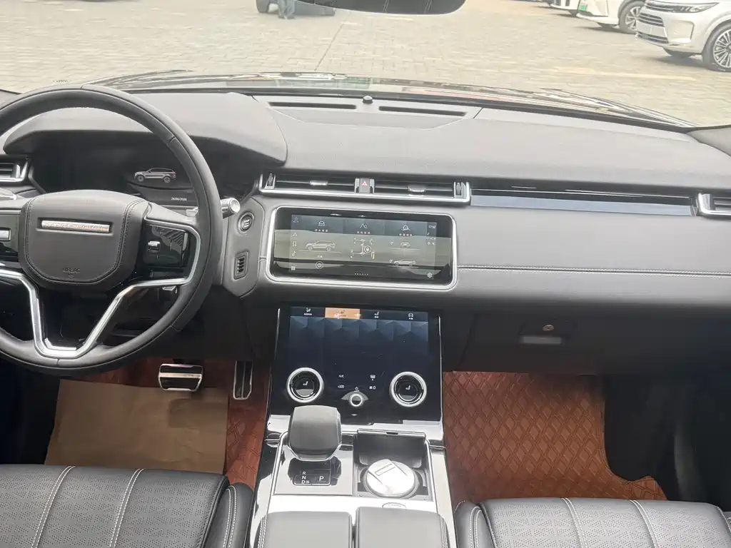 Land Rover Velar 2023 — фото 18