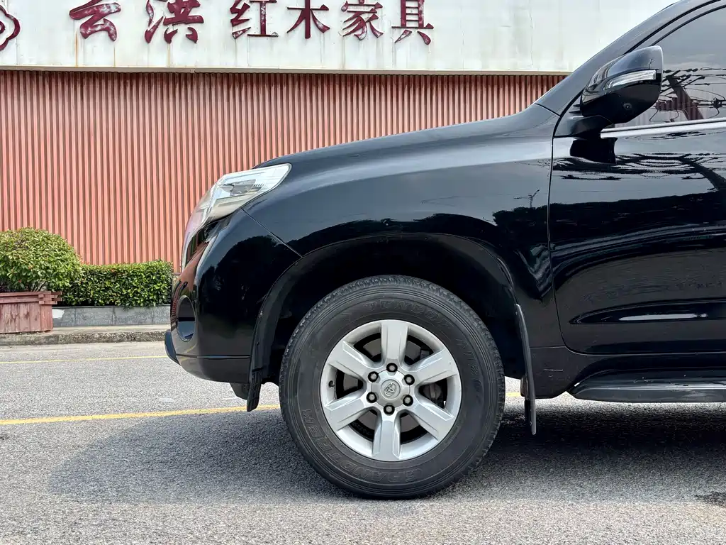 Toyota Prado 2014 — фото 8