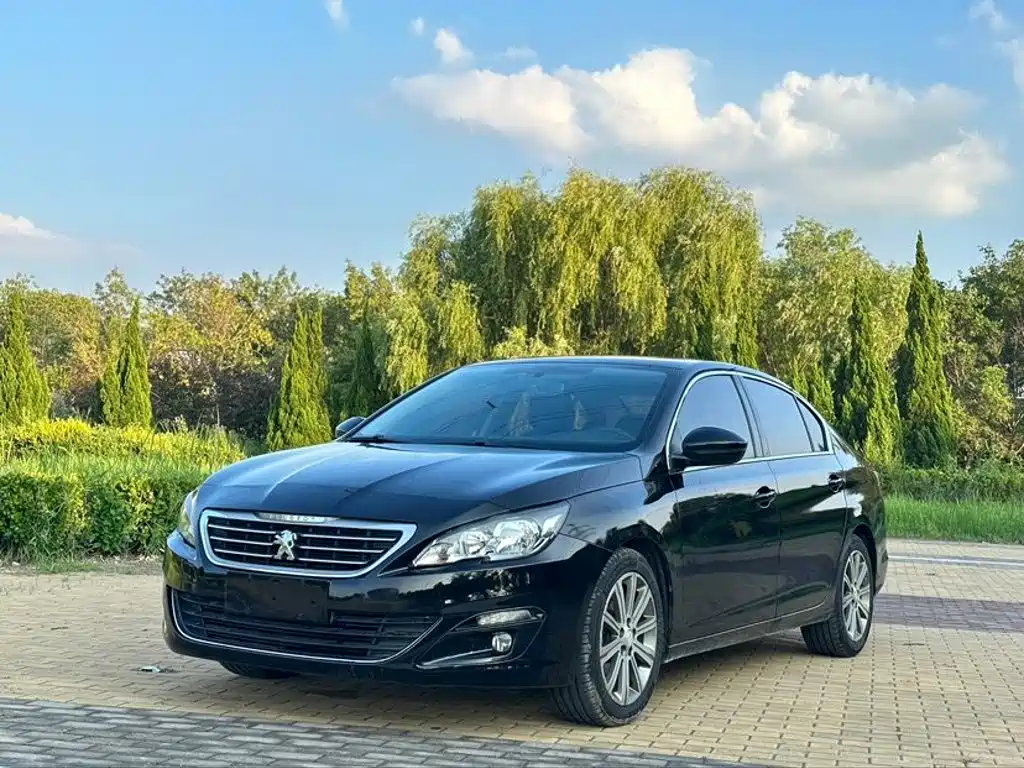 Peugeot 408 2016