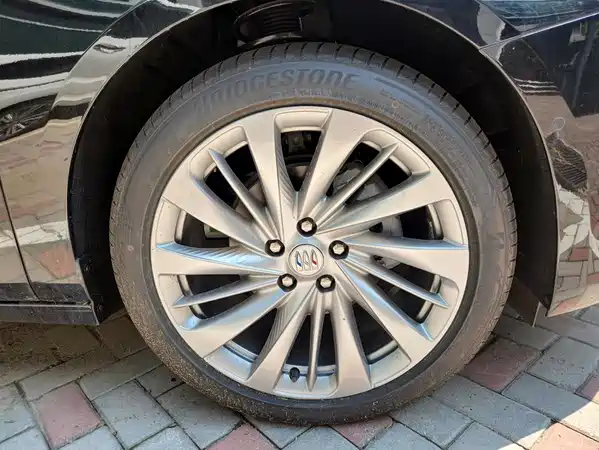 Buick LaCrosse 2026