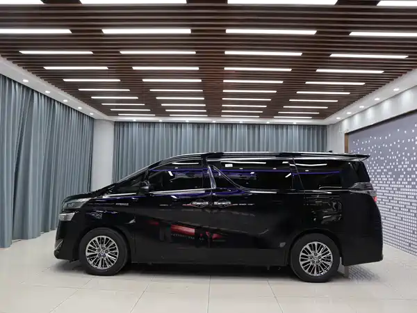 Toyota Vellfire 2020