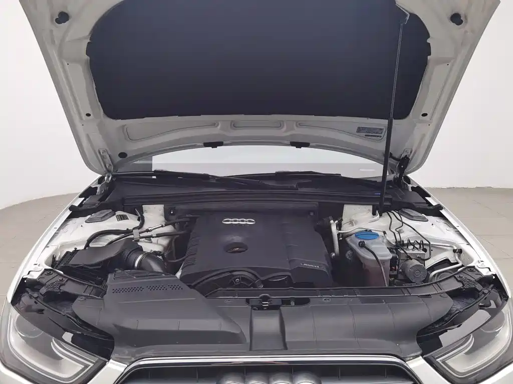 Audi A4L 2014