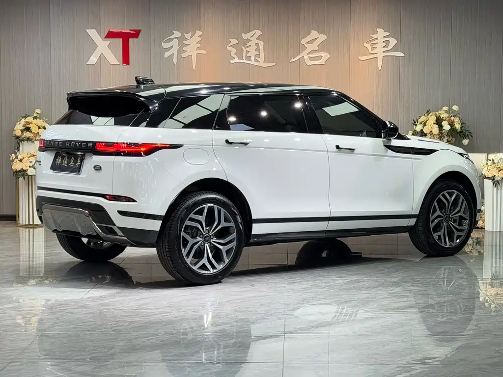 Land Rover Evoque 2023 — фото 11