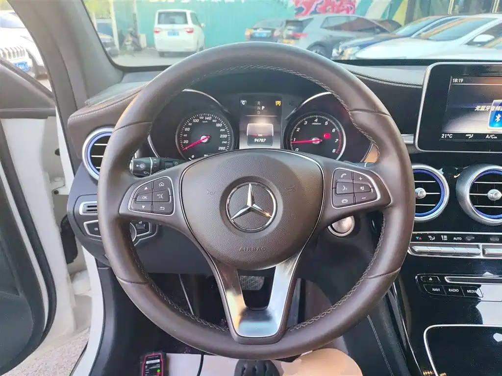 Mercedes-Benz GLC 2019 — фото 11