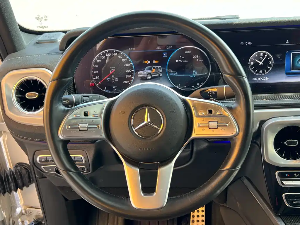 Mercedes-Benz G-Class 2023 — фото 10