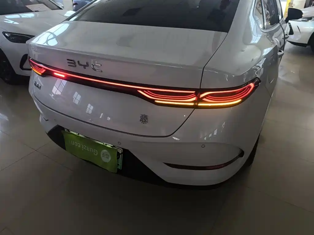 BYD Qin PLUS 2025 — фото 8