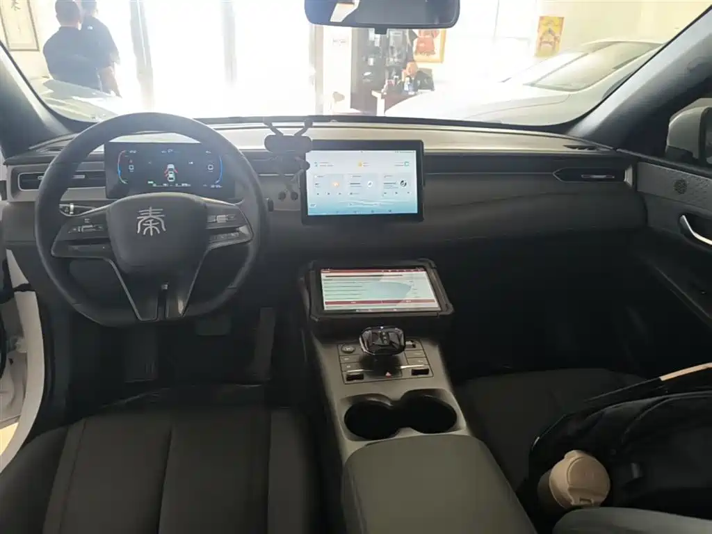 BYD Qin PLUS 2025 — фото 10