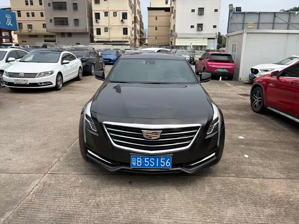 Cadillac CT6 2017 — фото 1