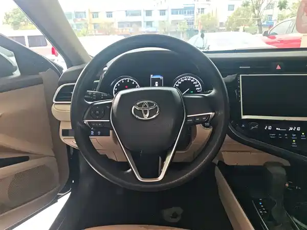 Toyota Camry 2019
