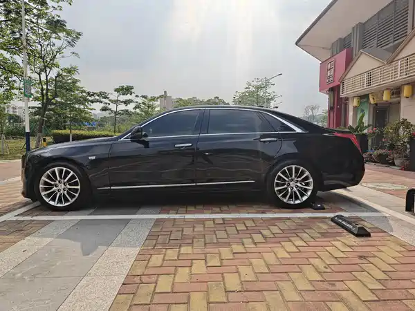 Cadillac CT6 2016