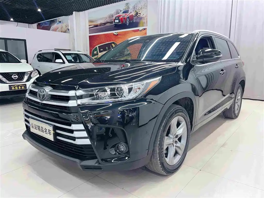 Toyota Highlander 2018 — фото 1