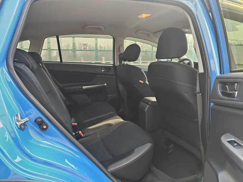 Subaru XV 2017 — фото 10