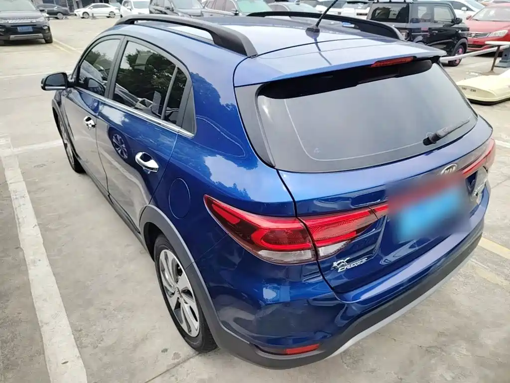 Kia KX Cross 2018 — фото 23