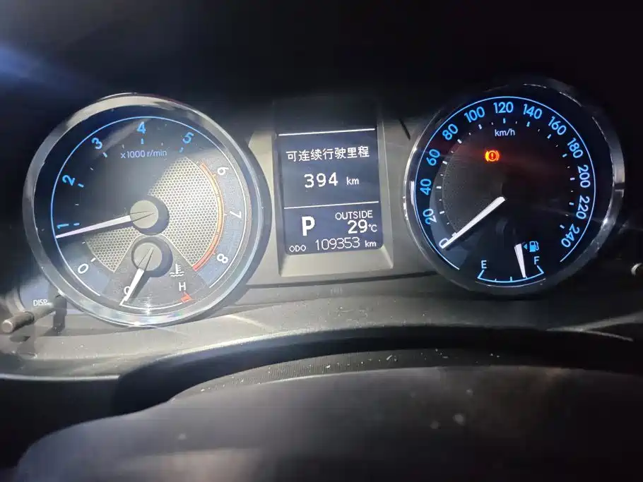 Toyota Corolla 2017 — фото 14