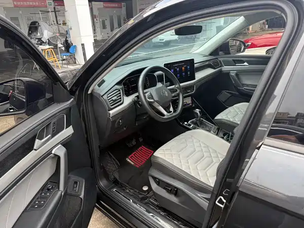 Volkswagen Tayron 2023