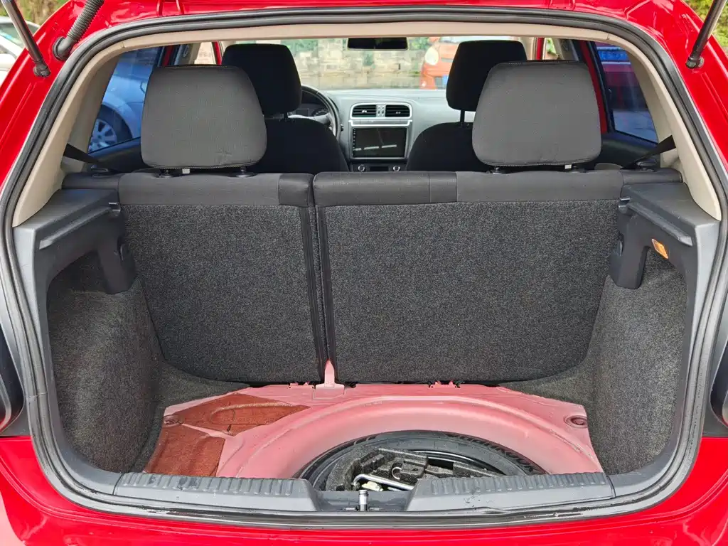 Volkswagen Polo 2013 — фото 11