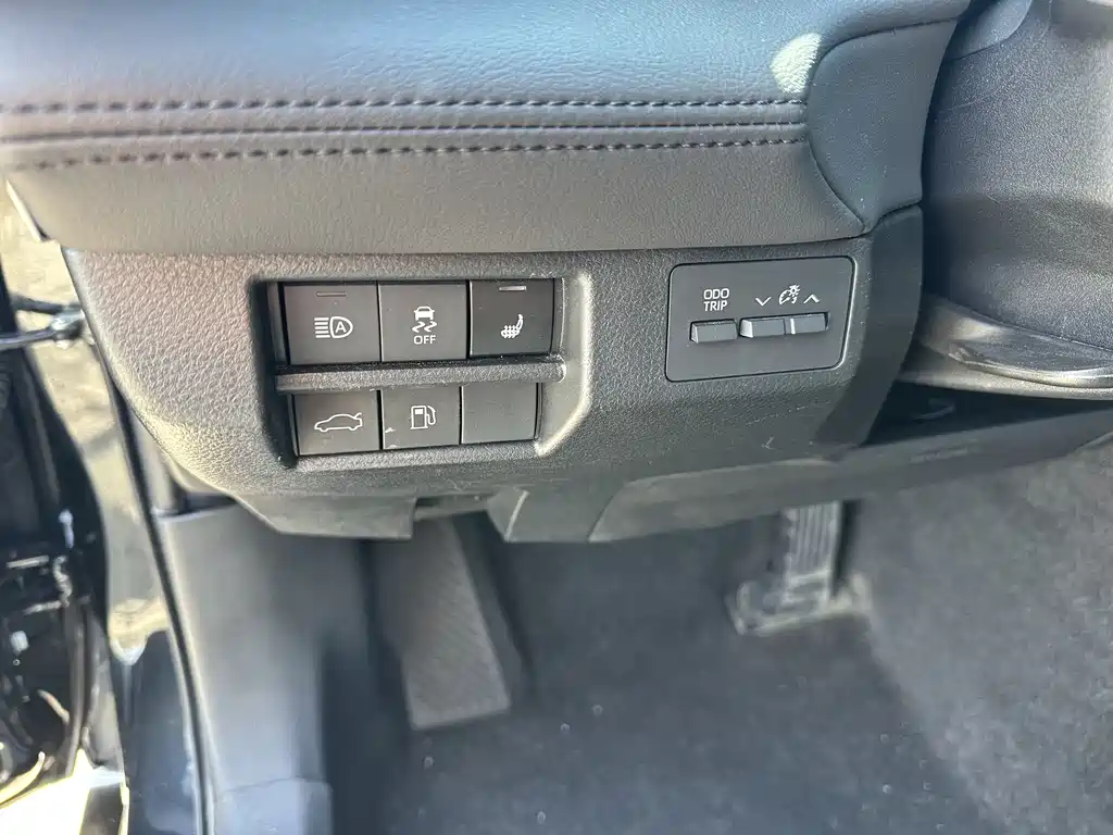 Toyota Avalon 2020 — фото 18