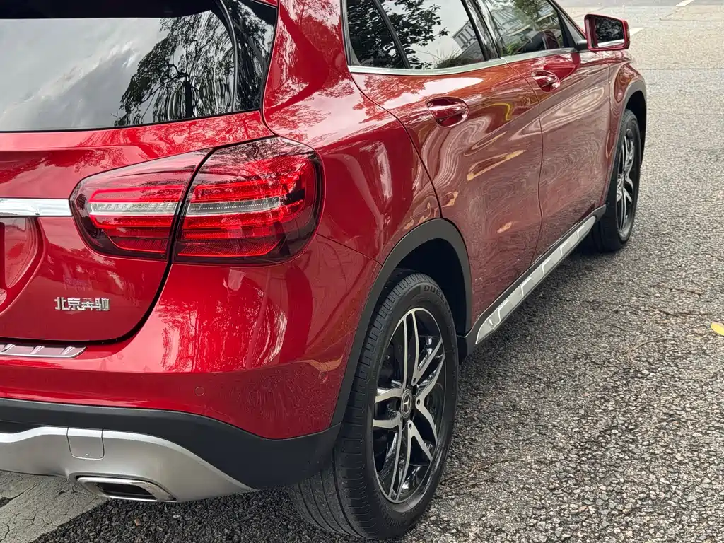 Mercedes-Benz GLA 2018 — фото 17