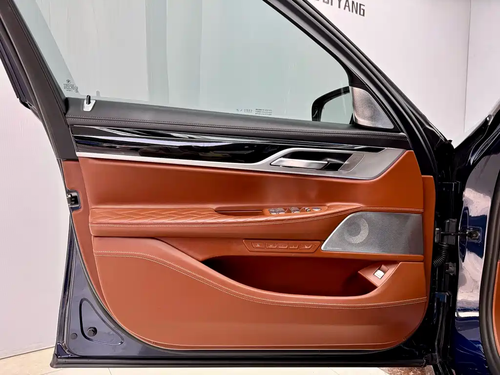 BMW 7 Series 2022 — фото 7