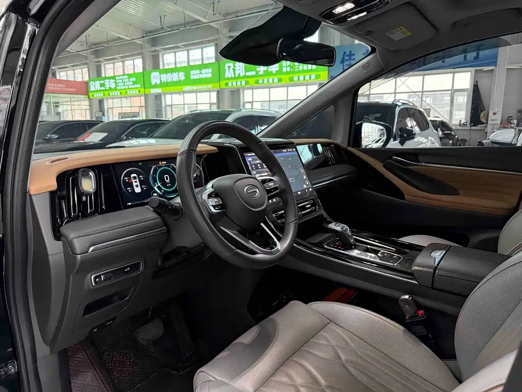 GAC Motor Trumpchi M8 2023 — фото 7