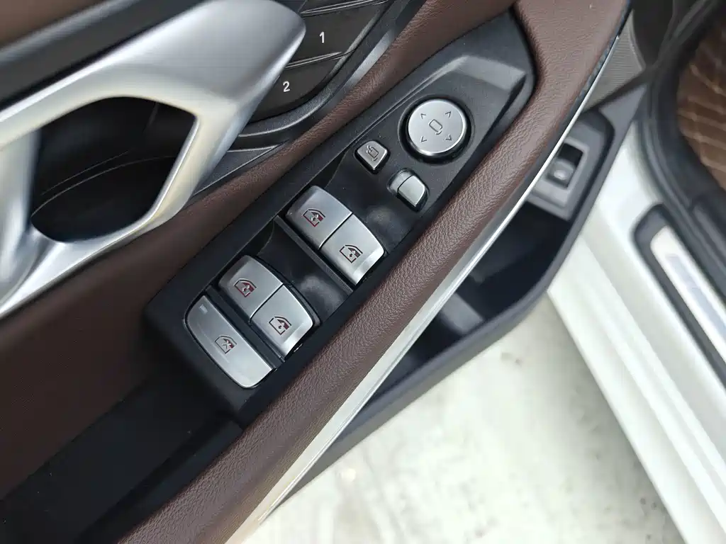 BMW 3 Series 2022 — фото 13