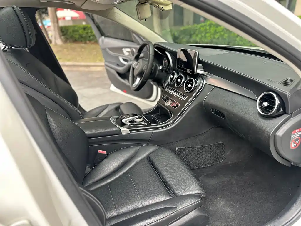 Mercedes-Benz C-Class 2017 — фото 6
