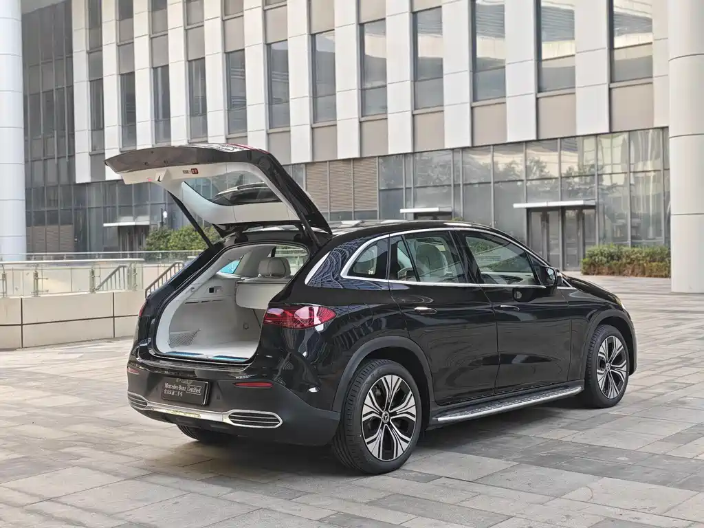Mercedes-Benz EQE SUV 2025 — фото 11