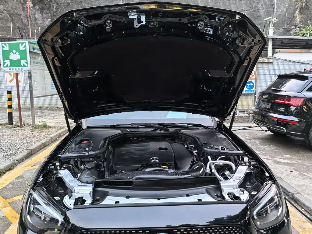Mercedes-Benz E-Class 2022 — фото 17