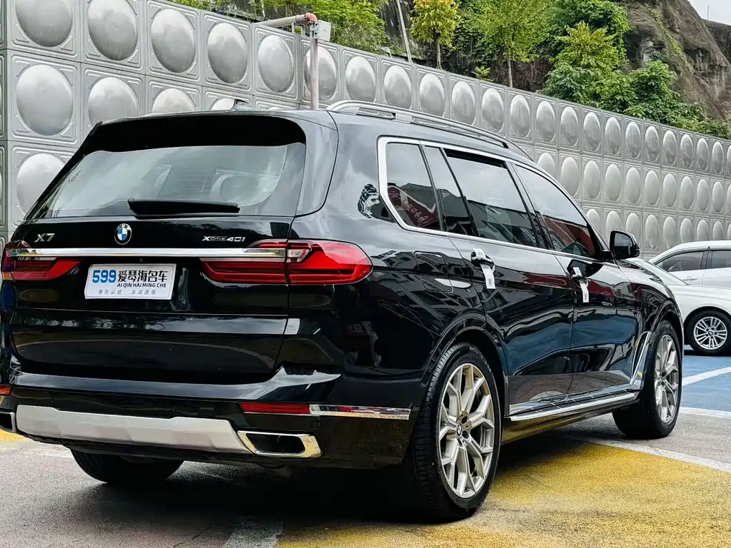 BMW X7 2021 — фото 7