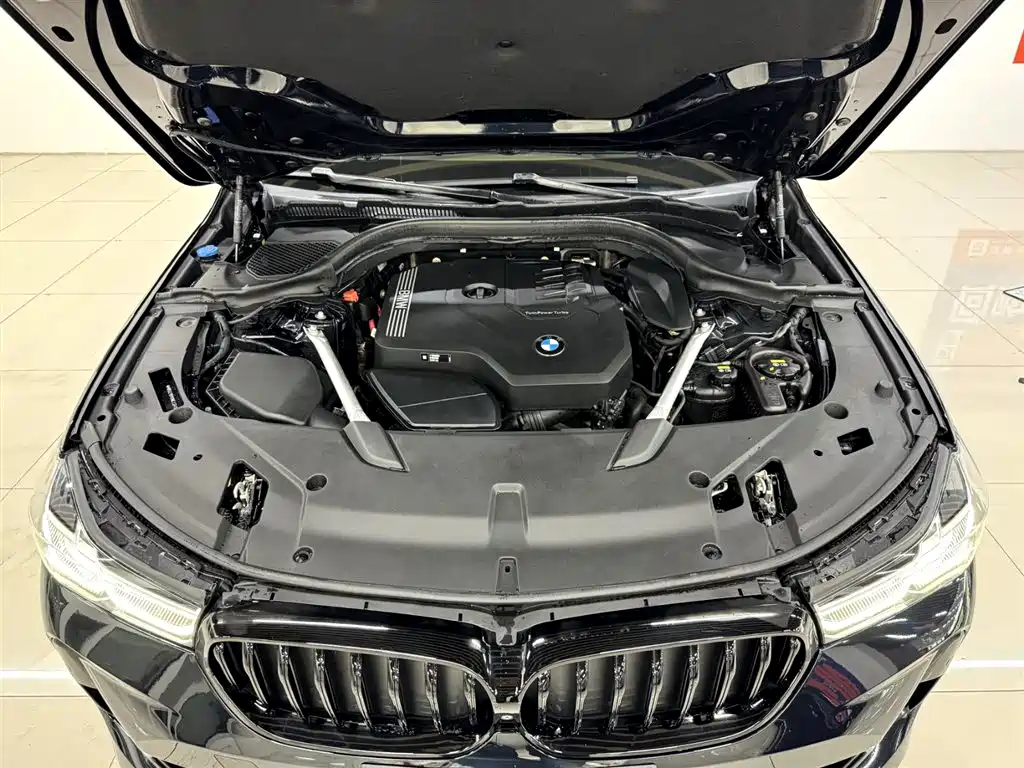 BMW 6 Series GT 2022 — фото 29