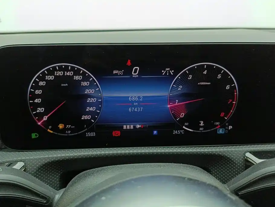 Mercedes-Benz A-Class 2023 — фото 14