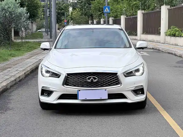Infiniti Q50L 2023