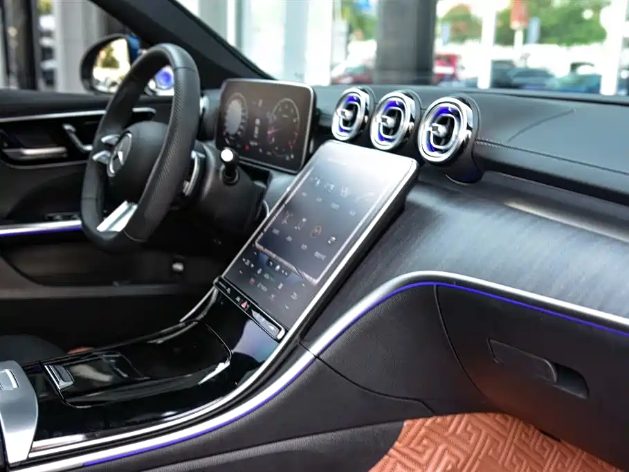 Mercedes-Benz C-Class 2021 — фото 20