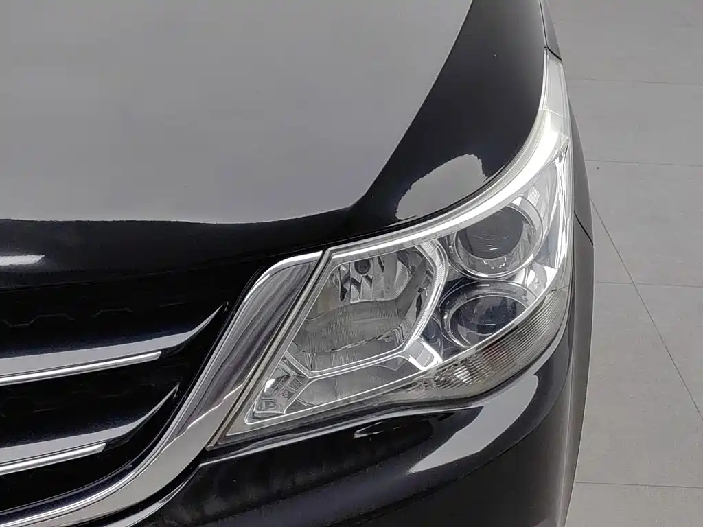 Baojun 730 2015