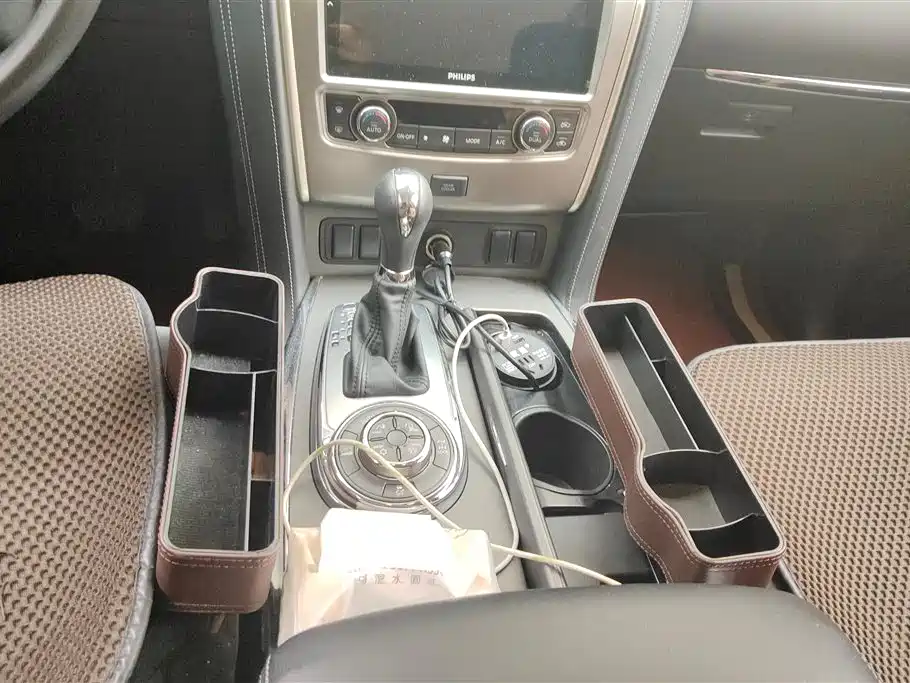 Nissan Patrol 2019 — фото 16